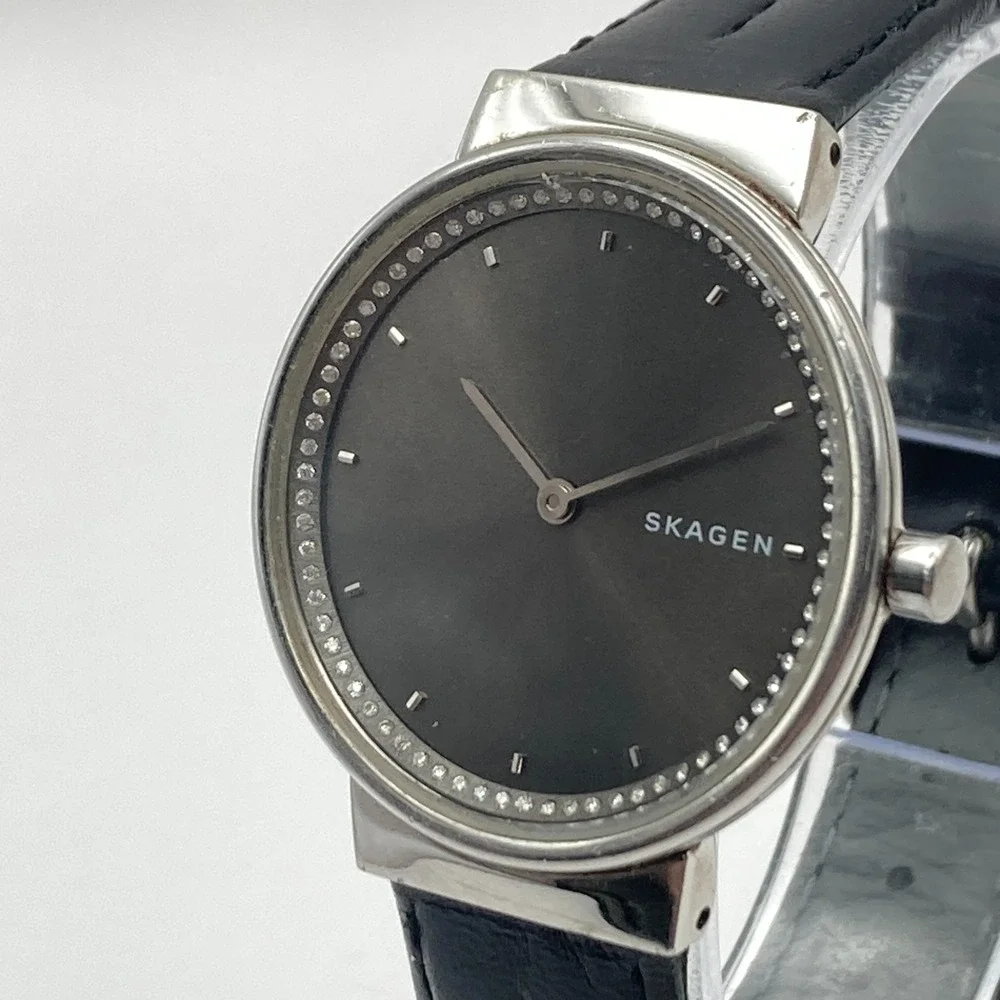 Skagen Annelie Womens Watch 34mm Silver Tone Crystals SKW2752 New Battery 8.5